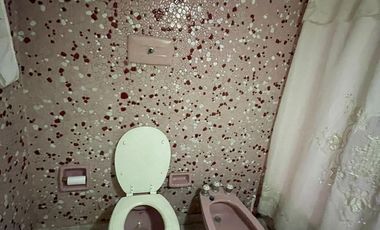 PH venta al frente con entrada independiente de 3 ambiente con cochera y patio  - Wilde