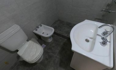 Casa en venta - 3 Dormitorios 1 Baño - Costa Azul