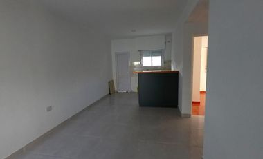 Casa en venta - 3 Dormitorios 1 Baño - Costa Azul