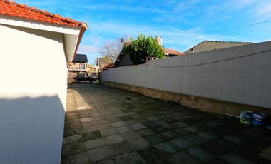 Casa en venta - 3 Dormitorios 1 Baño - Costa Azul