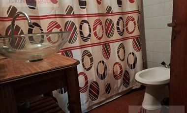 AV. Montevideo n° 88 entre calles 32 y 33 Berisso