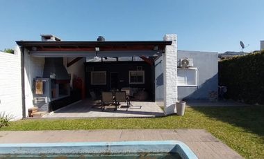Casa 4D en venta en Barrio Las Marias, Av Fanzolato al 100, Yerba Buena