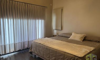 Casa en Venta. Excelente Estado!