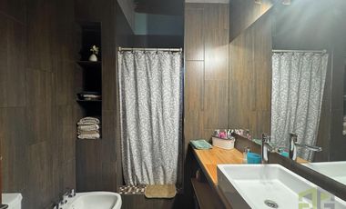 Casa en Venta. Excelente Estado!