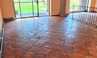 Venta de Casa en el Club de Golf San Carlos, Edo. de México.