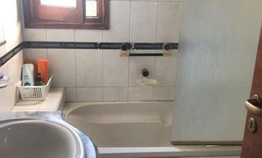 Casa en venta - 4 Dormitorios 2 Baños - Mar del Plata