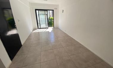 Departamento en Quilmes dos ambientes en venta con cochera