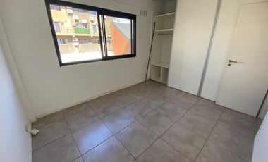 Departamento en Quilmes dos ambientes en venta con cochera