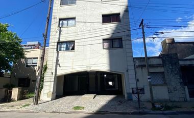 Departamento en Quilmes dos ambientes en venta con cochera
