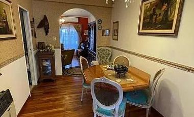 NUEVO PRECIO!!! Inmejorable Dúplex en Luis Guillón!! Pedro Zanni 737.