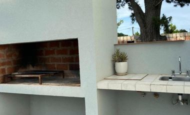 Casa en venta - 2 Dormitorios 1 Baño - Costa del Este