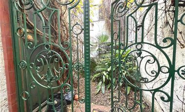 Casa en venta - 6 Dormitorios 6 Baños - Barracas