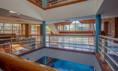 VENTA CASA 9 AMBIENTES - PILETA - LOTE PROPIO - BANFIELD