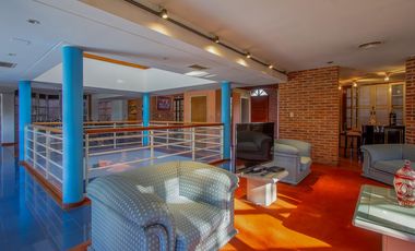 VENTA CASA 9 AMBIENTES - PILETA - LOTE PROPIO - BANFIELD