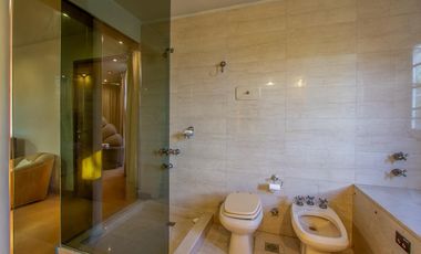 VENTA CASA 9 AMBIENTES - PILETA - LOTE PROPIO - BANFIELD