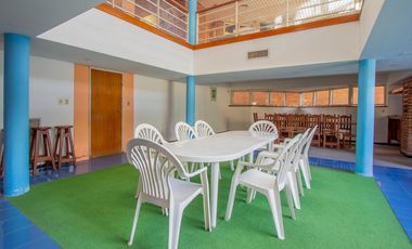 VENTA CASA 9 AMBIENTES - PILETA - LOTE PROPIO - BANFIELD