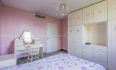 VENTA CASA 9 AMBIENTES - PILETA - LOTE PROPIO - BANFIELD