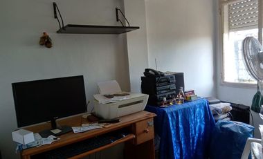 Departamento en venta - 2 dormitorios 1 baño - cochera - 48mts2 - Tolosa