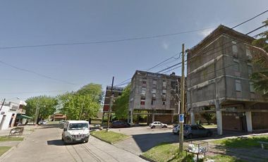 Departamento en venta - 2 dormitorios 1 baño - cochera - 48mts2 - Tolosa