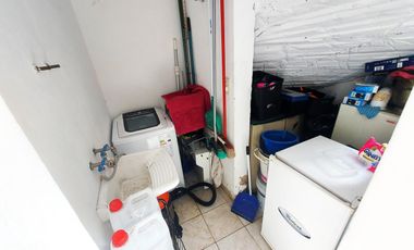 Venta Casa 8 Ambientes con cochera para 4 autos  en Hurlingham