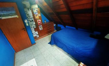 Venta Casa 8 Ambientes con cochera para 4 autos  en Hurlingham