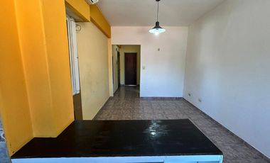 Departamento 2 ambientes  reciclado en Florida