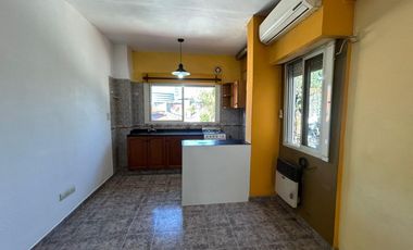 Departamento 2 ambientes  reciclado en Florida