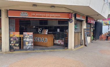 UBICADO EN PLENA ESQUINA DE CALLE PRINCIPAL EN VIÑA DEL MAR