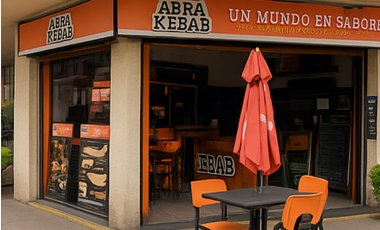 UBICADO EN PLENA ESQUINA DE CALLE PRINCIPAL EN VIÑA DEL MAR