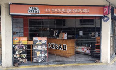 UBICADO EN PLENA ESQUINA DE CALLE PRINCIPAL EN VIÑA DEL MAR