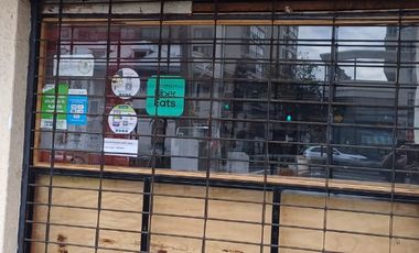 UBICADO EN PLENA ESQUINA DE CALLE PRINCIPAL EN VIÑA DEL MAR