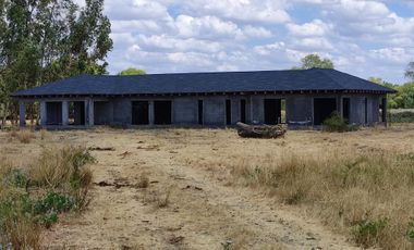 VENDE PARCELA Y CASA EN CONSTRUCCION EL ARROYO SAN CARLOS
