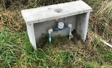 VENDE PARCELA Y CASA EN CONSTRUCCION EL ARROYO SAN CARLOS