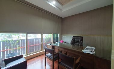 Ruko 4 Lantai Manyar Kertoarjo