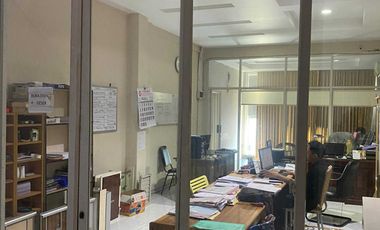 Ruko 4 Lantai Manyar Kertoarjo