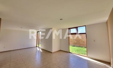 CASA EN RENTA EN CONDOMINIO - (3)