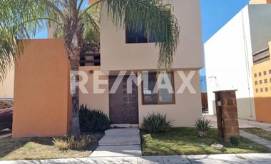 CASA EN RENTA EN CONDOMINIO - (3)