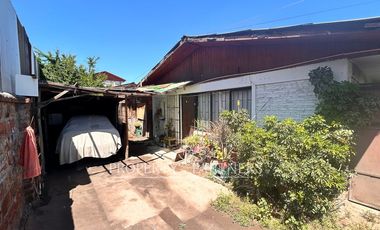 Venta de amplio terreno con dos casas, Sebastopol