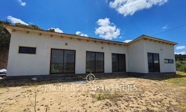 Casa Nueva en Loteo Los Olivos