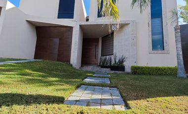RESIDENCIA EN VENTA EN LAS VILLAS EN TORREON, COAHUILA