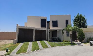 RESIDENCIA EN VENTA EN LAS VILLAS EN TORREON, COAHUILA