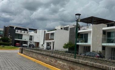 Se Vende preciosa casa en Fraccionamiento San Pieri, Cholula, Puebla.