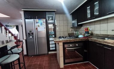 INVERSION  ¡DOBLE OPORTUNIDAD ÚNICA! Casa de Lujo Lista + Proyecto de Inversión (70% de Potencial)