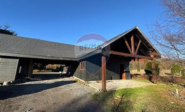 En Arriendo casa en parcela La reserva de Pucón