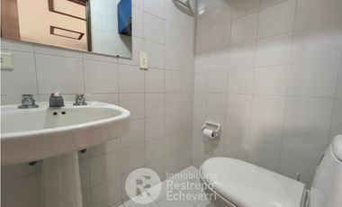 Oficina en arriendo, sector Av. Alberto Mendoza, Manizales