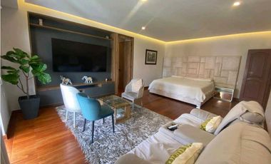 VENTA DE CASA EN EL POBLADO, SECTOR EL TESORO.