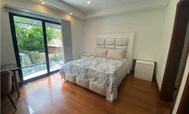 VENTA DE CASA EN EL POBLADO, SECTOR EL TESORO.