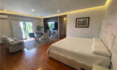 VENTA DE CASA EN EL POBLADO, SECTOR EL TESORO.