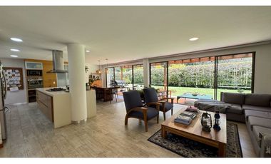 Casa para la venta en unidad cerrada en el retiro