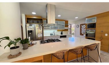 Casa para la venta en unidad cerrada en el retiro